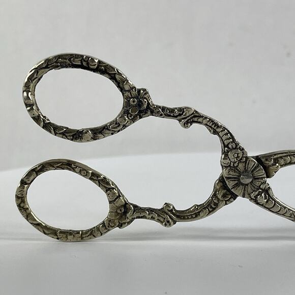 Vintage 7” Ornate Serving , biscuits /Toast Tongs 1920s Made In Italy - Picture 6 of 10